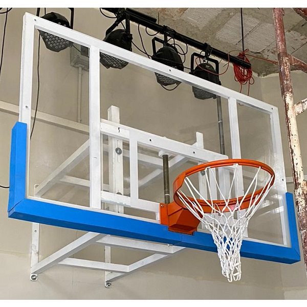 מתקן סל מקצועי תיקני עם קונסטרוקציה עם בליטה מהקיר החל מ1.2 מטר