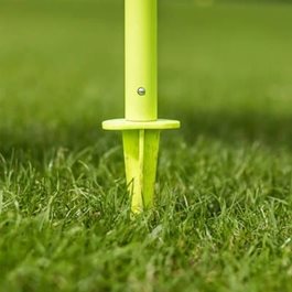 שער כדורגל עם מסגרת נעיצה 363734 בגודל 2.4/1.5 מטר KICKABOUT QUICKPLAY