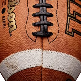 כדור פוטבול 100577 Ncaa1003 Prestige Lite FB RE מבית WILSON