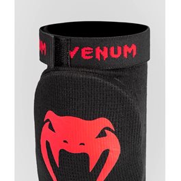 מגני מרפק 101426 Venum Kontact Elbow Protector בצבע שחור/אדום