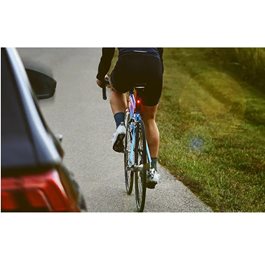 מצלמת דרך אחורית 101661 משולבת רדאר ופנס Varia RCT715 מבית GARMIN