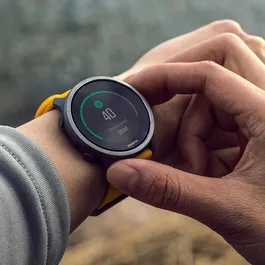 שעון ספורט חכם 242267 דגם 5 Peak מבית סונטו SUUNTO Ochre