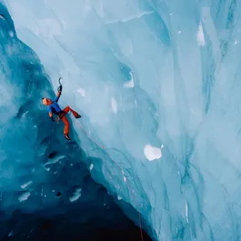 שעון מולטי ספורט 242290 דגם Peak Pro9 מבית סונטו SUUNTO Rearl Gold