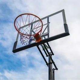 מתקן סל מקצועי מתכוונן עד 3.05 מטר לוח 44 אינץ' פוליקרבונט 242445 DUNK M025