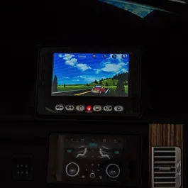 ג'יפ ממונע 24V לילדים 242808 כולל מסך MP4