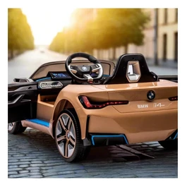 מכונית ממונעת לילדים 250904 בעוצמה 12V דגם i4 BMW