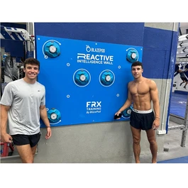 קיר בלייזפוד 251001 מבית BLAZEPOD