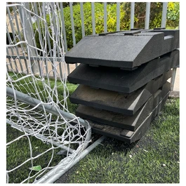 שער כדורגל מקצועי נייד דגם פרמיום 800213 בגודל 5/2 מטר עם מסגרת אחורית כמו הקורות והמשקוף מבית CITYSPORT