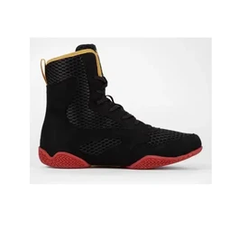 נעלי איגרוף 251066 Contender Boxing Shoes מבית VENUM שחור/זהב/אדום