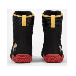 נעלי איגרוף 251066 Contender Boxing Shoes מבית VENUM שחור/זהב/אדום