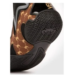 נעלי איגרוף 251068 Elite Evo Monogram מבית VENUM