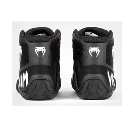 נעלי היאבקות מקצועיות 251072 מבית VENUM