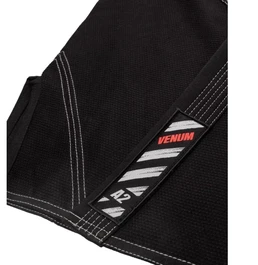 חליפת גיוגיטסו 251158 דגם POWER 2.0 LIGHT BJJ GI מבית VENUM צבע שחור