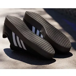 נעלי אופנה לגברים בסגנון ספורטיבי 261779 דגם VL Court Base ADIDAS בצבע שחור
