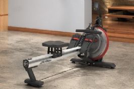 מתקן חתירה דגם Row GX™ Trainer מבית LIfe Fitness