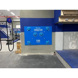 קיר בלייזפוד 251001 מבית BLAZEPOD